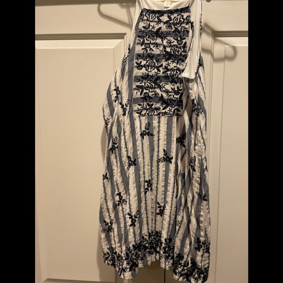 Francesca’s summer dress - Picture 2 of 4